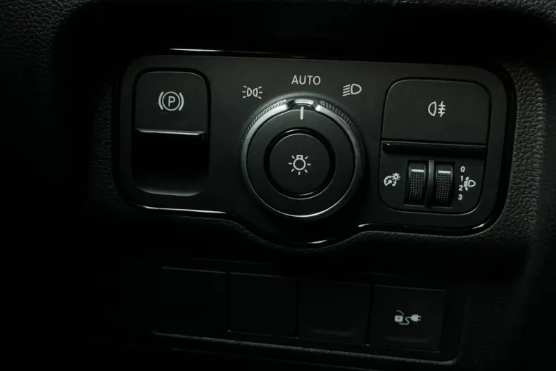 Mercedes-Benz Citan din 2023 cu 3.400 km - oferta MER139611 - foto 29