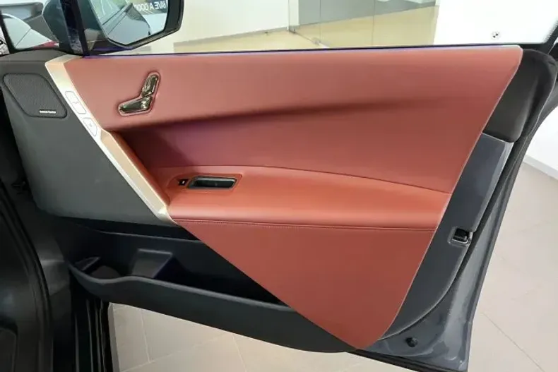 BMW iX din 2024 cu 5.630 km - oferta BMW139647 - foto 16