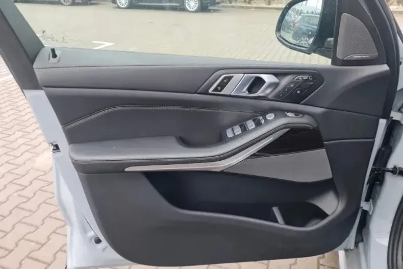 BMW X7 din 2023 cu 22.500 km - oferta BMW139654 - foto 6