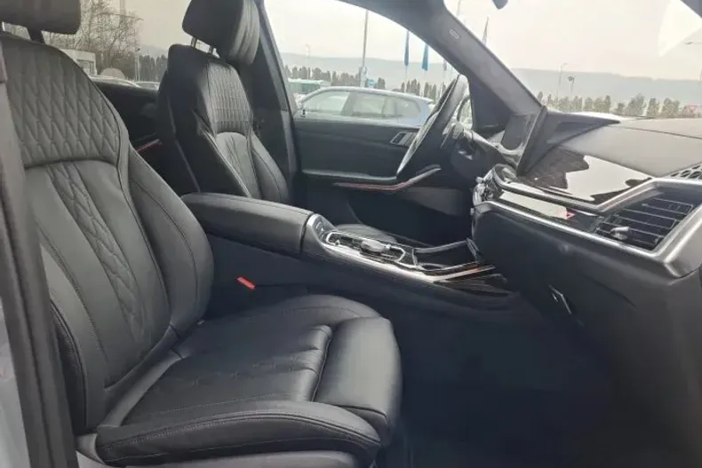 BMW X7 din 2023 cu 22.500 km - oferta BMW139654 - foto 8