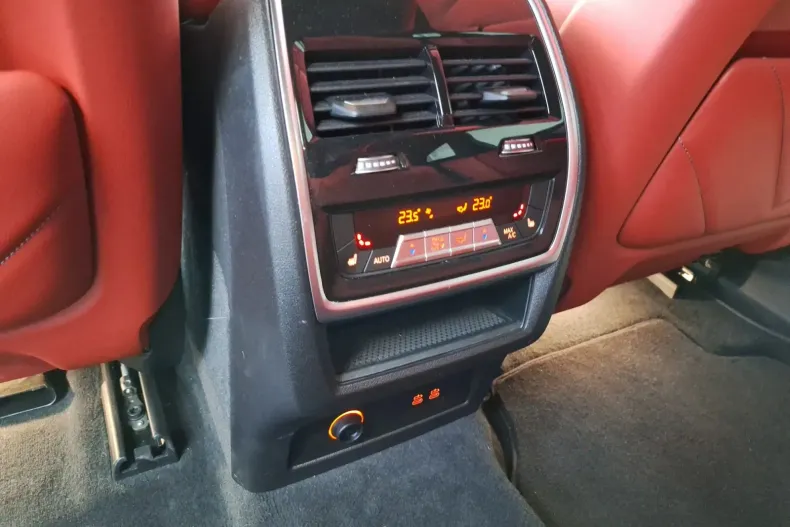 BMW XM din 2023 cu 33.900 km - oferta BMW139655 - foto 17