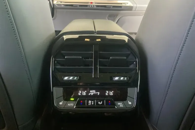 BMW iX din 2023 cu 7.200 km - oferta BMW139657 - foto 17