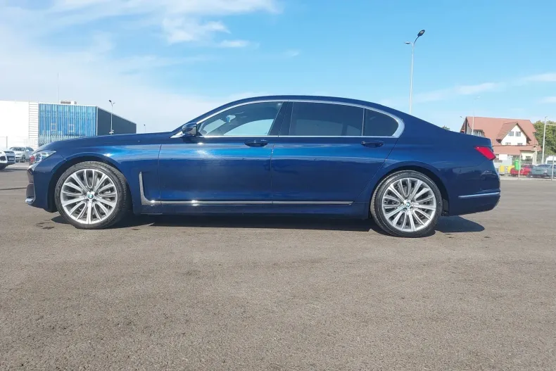 BMW Seria 7 din 2020 cu 56.500 km - oferta BMW139668 - foto 3