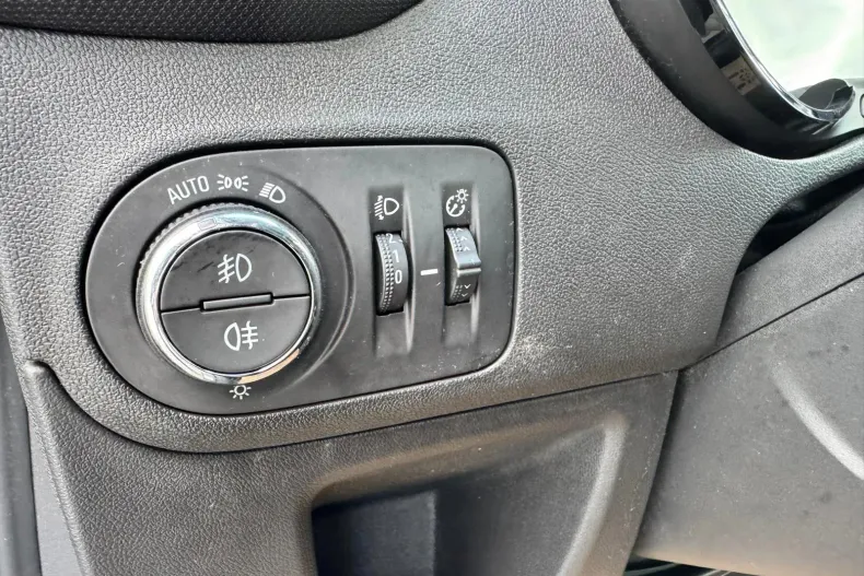 Opel Crossland din 2023 cu 71.706 km - oferta OPE139694 - foto 21