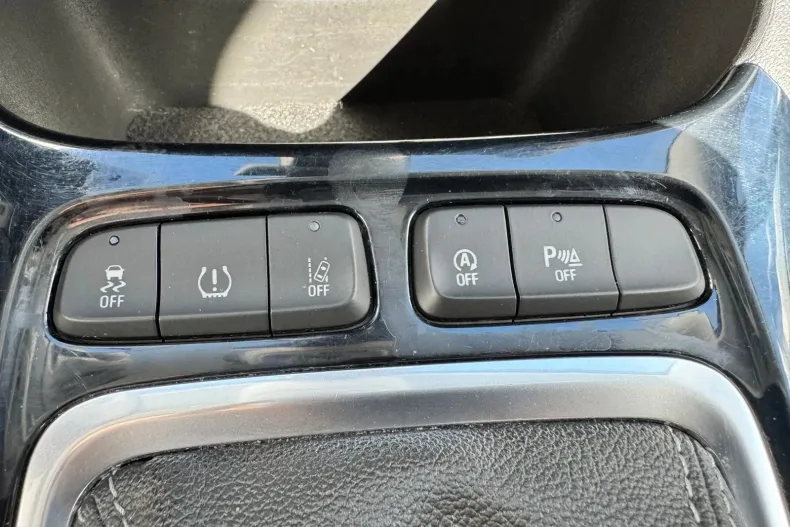 Opel Crossland din 2023 cu 71.706 km - oferta OPE139694 - foto 26