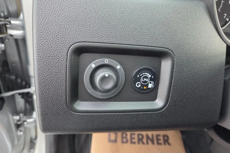 Dacia Duster din 2021 cu 99.470 km - oferta DAC139696 - foto 16