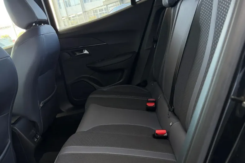 Peugeot 2008 din 2020 cu 173.580 km - oferta PEU139703 - foto 29