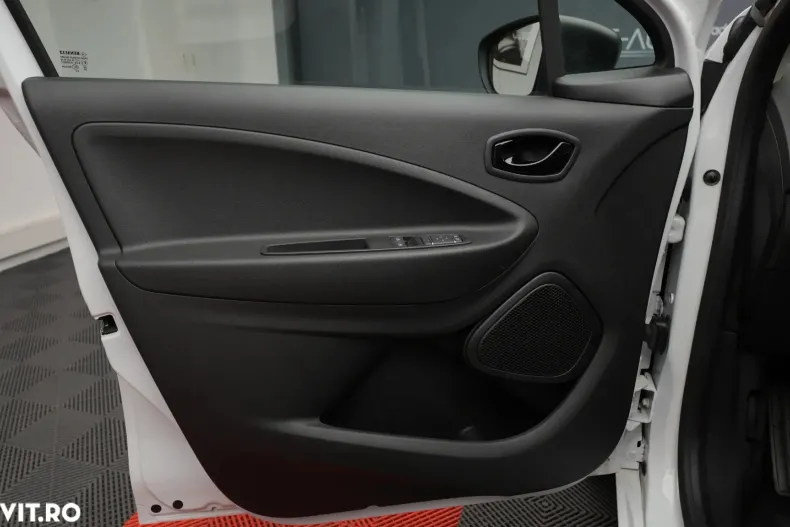 Renault ZOE din 2024 cu 20 km - oferta REN139718 - foto 11