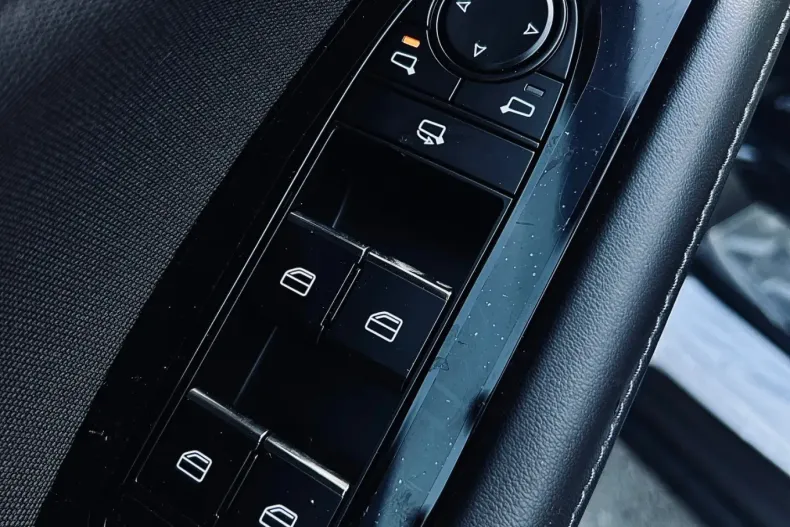 Mazda CX-30 din 2024 cu 1 km - oferta MAZ139758 - foto 12