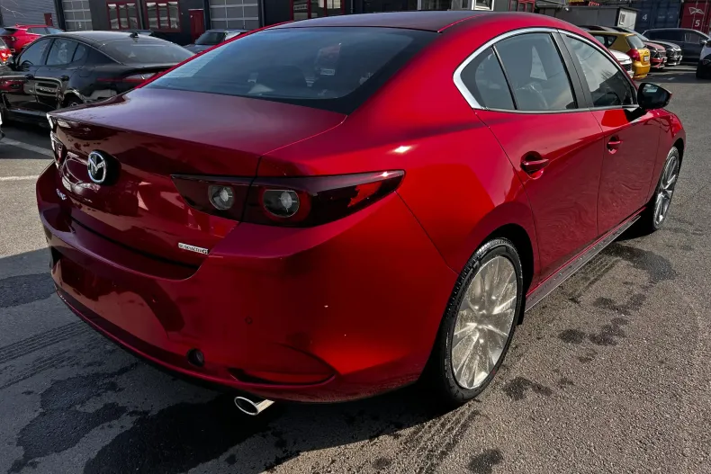 Mazda 3 din 2024 cu 1 km - oferta MAZ139761 - foto 4