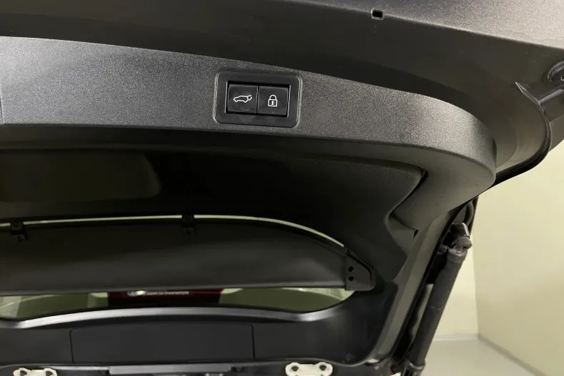 Toyota Corolla din 2021 cu 153.963 km - oferta TOY139789 - foto 24