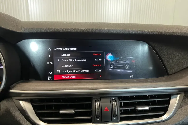 Alfa Romeo Stelvio din 2023 cu 32.347 km - oferta ALF139799 - foto 16