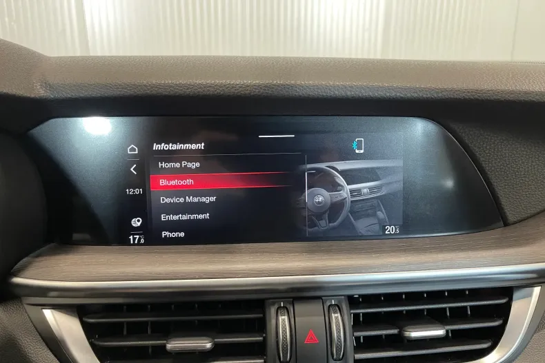 Alfa Romeo Stelvio din 2023 cu 32.347 km - oferta ALF139799 - foto 21