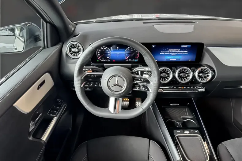 Mercedes-Benz GLA din 2024 cu 6.000 km - oferta MER139801 - foto 17