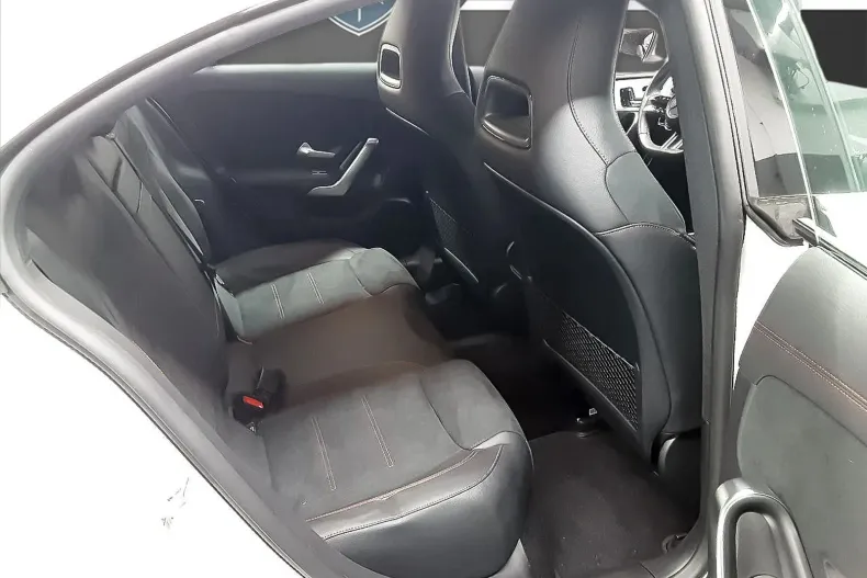 Mercedes-Benz CLA din 2024 cu 31.000 km - oferta MER139803 - foto 6