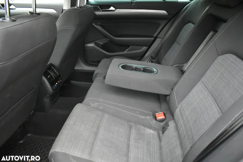 Volkswagen Passat din 2020 cu 75.138 km - oferta VOL139805 - foto 21