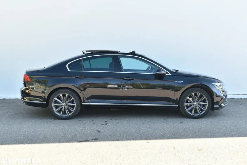 Volkswagen Passat din 2021 cu 128.706 km - oferta VOL139806 - foto 6