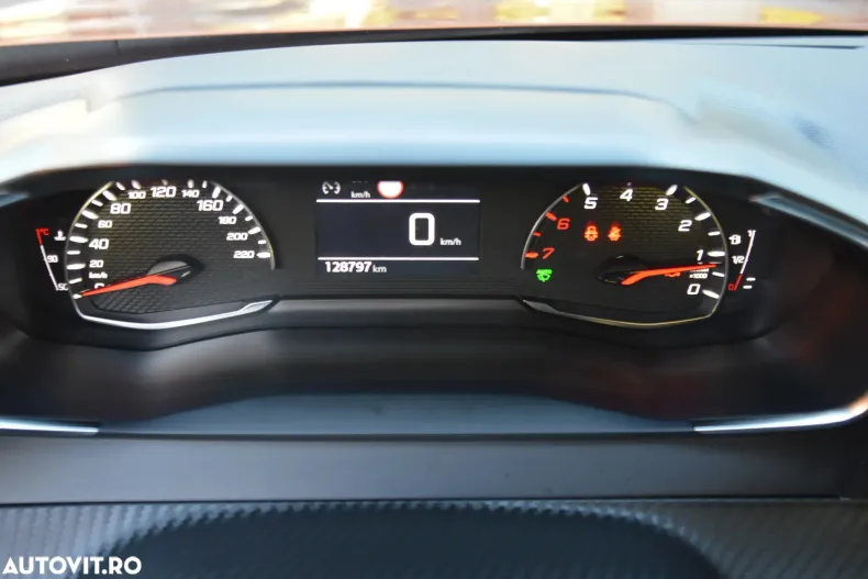 Peugeot 2008 din 2020 cu 128.700 km - oferta PEU139825 - foto 20