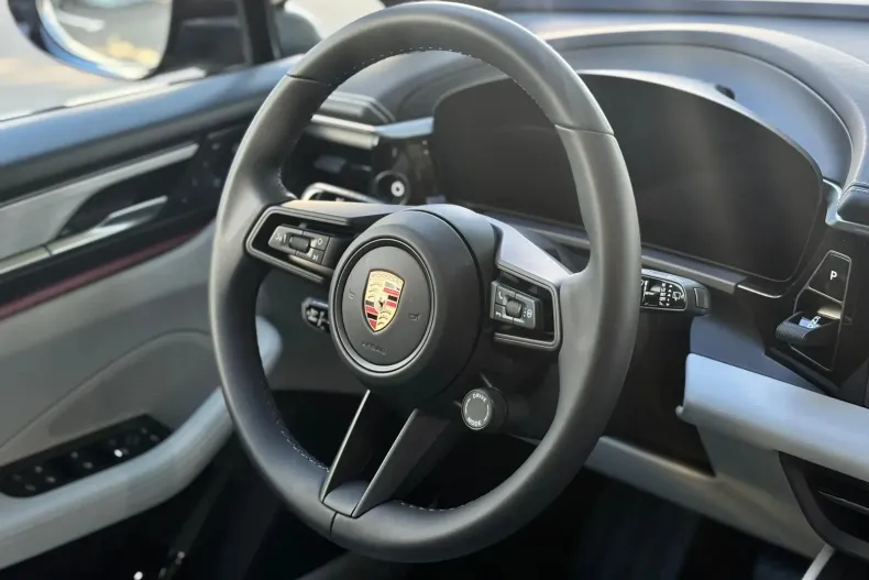 Porsche Macan din 2025 cu 12.000 km - oferta POR139828 - foto 9