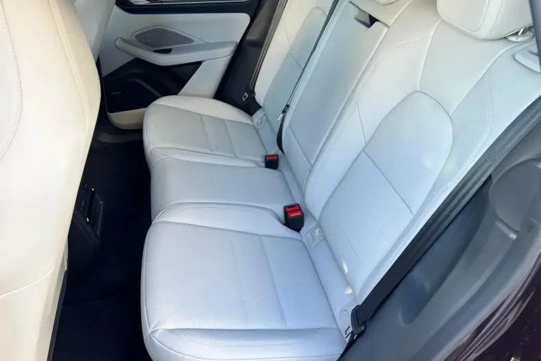 Porsche Macan din 2025 cu 12.000 km - oferta POR139828 - foto 15