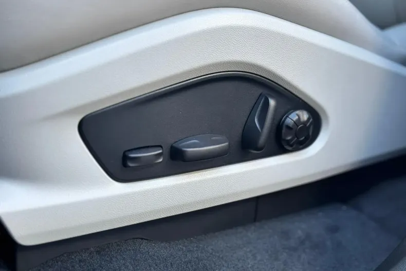 Porsche Macan din 2025 cu 12.000 km - oferta POR139828 - foto 18