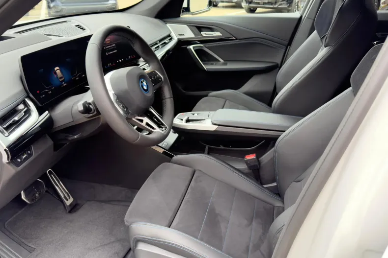 BMW iX1 din 2025 cu 12.000 km - oferta BMW139831 - foto 11