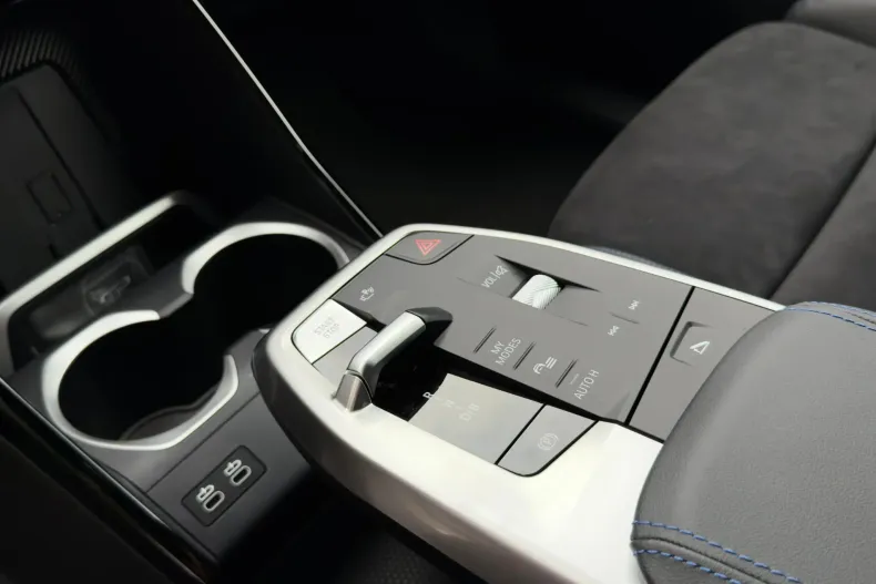 BMW iX1 din 2025 cu 12.000 km - oferta BMW139831 - foto 14