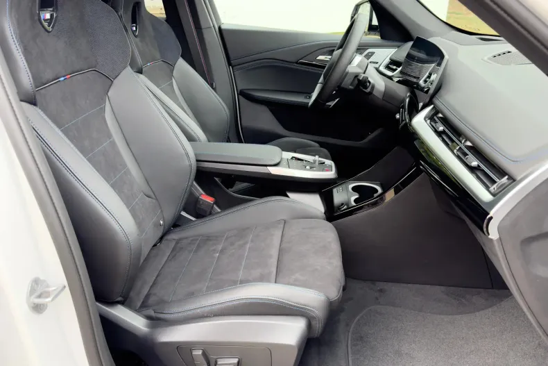 BMW iX1 din 2025 cu 12.000 km - oferta BMW139831 - foto 16