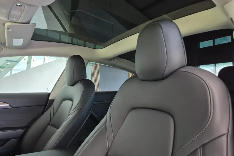 Tesla Model 3 din 2022 cu 70.900 km - oferta TES139845 - foto 18