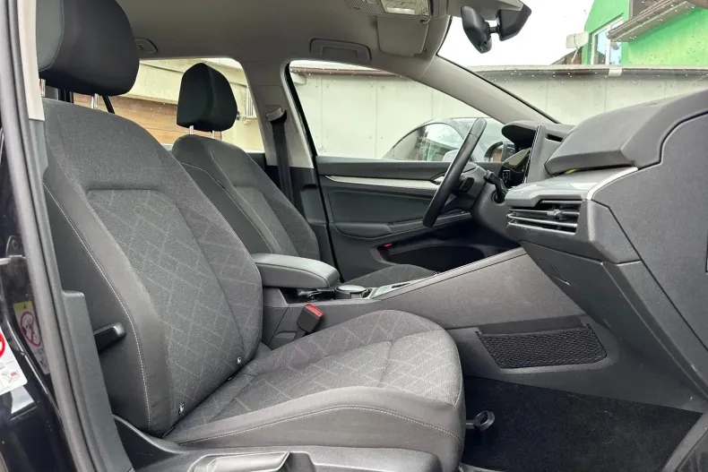 Volkswagen Golf din 2022 cu 133.687 km - oferta VOL139847 - foto 36