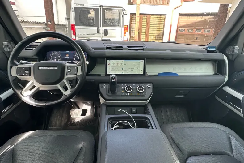 Land Rover Defender din 2021 cu 42.000 km - oferta LAN139866 - foto 19