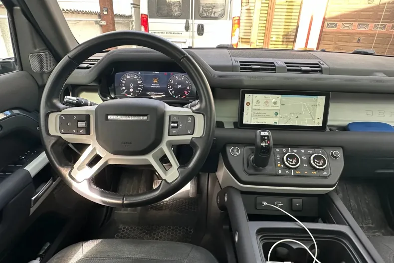 Land Rover Defender din 2021 cu 42.000 km - oferta LAN139866 - foto 20