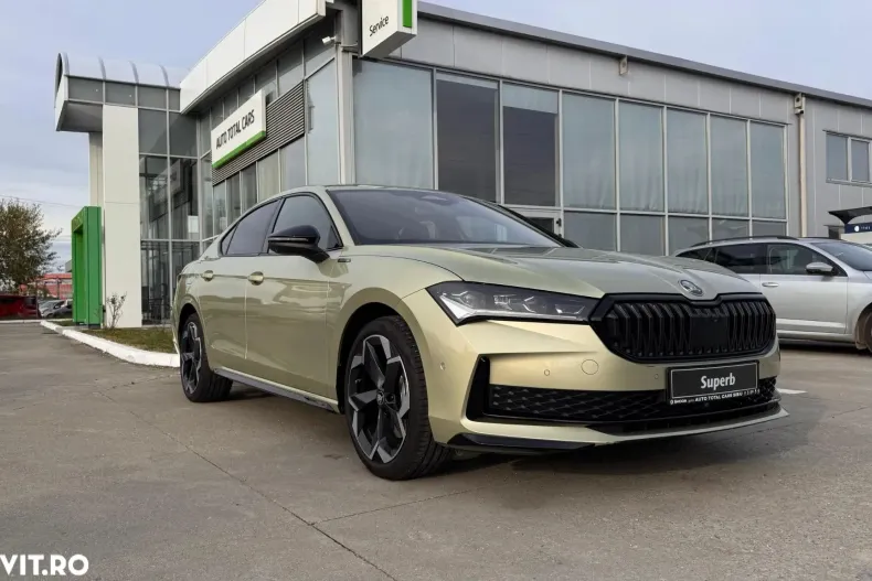 Skoda Superb din 2025 cu 3.000 km - oferta SKO139869 - foto 1