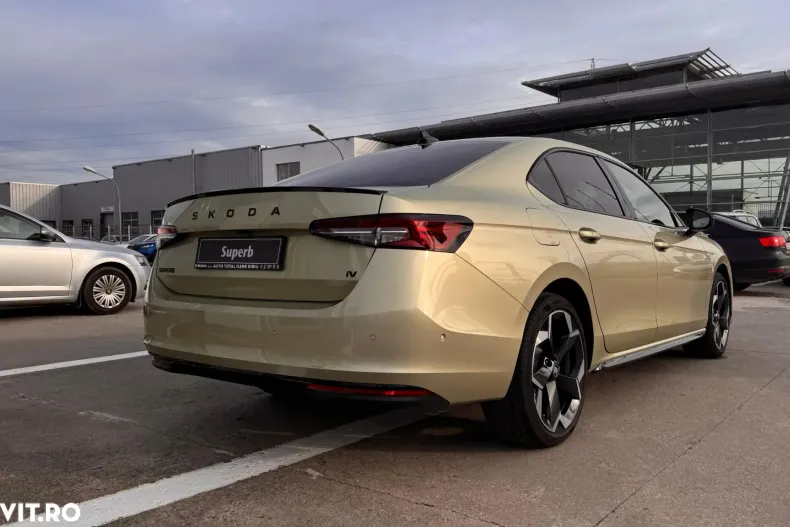 Skoda Superb din 2025 cu 3.000 km - oferta SKO139869 - foto 5