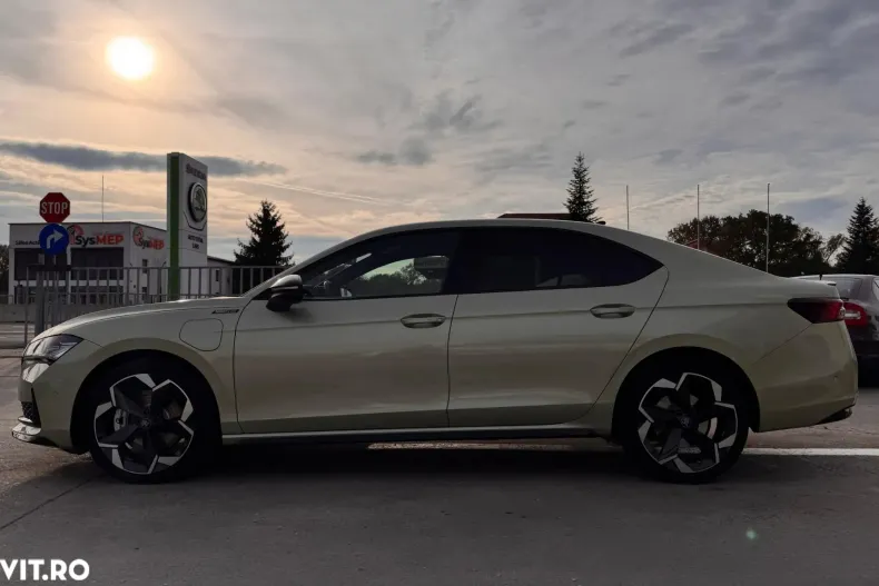 Skoda Superb din 2025 cu 3.000 km - oferta SKO139869 - foto 8