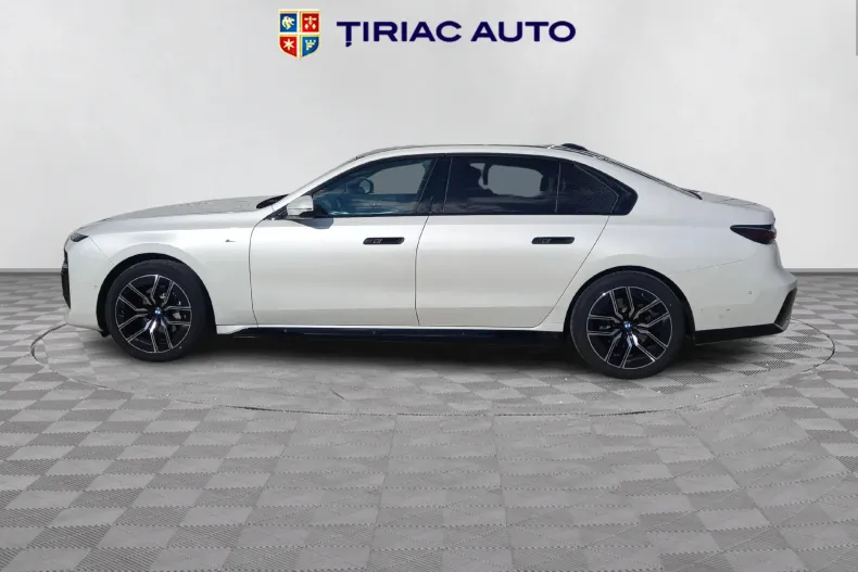 BMW Seria 7 din 2025 cu 11.735 km - oferta BMW139873 - foto 2