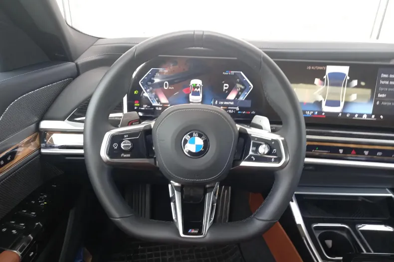 BMW Seria 7 din 2025 cu 11.735 km - oferta BMW139873 - foto 11