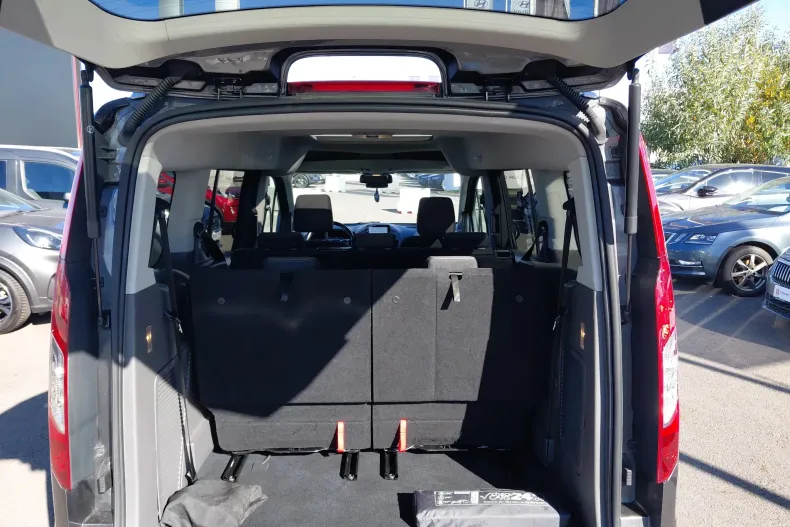 Ford Tourneo Connect din 2020 cu 132.481 km - oferta FOR139874 - foto 18