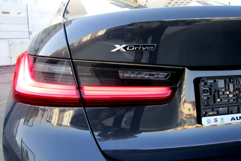 BMW Seria 3 din 2021 cu 39.876 km - oferta BMW139879 - foto 6