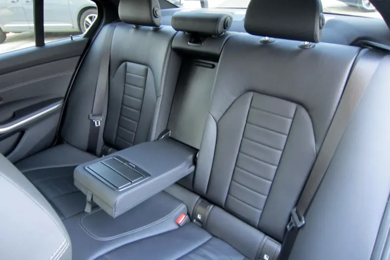 BMW Seria 3 din 2021 cu 39.876 km - oferta BMW139879 - foto 11