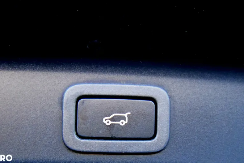 Jaguar F-Pace din 2021 cu 41.039 km - oferta JAG139880 - foto 37