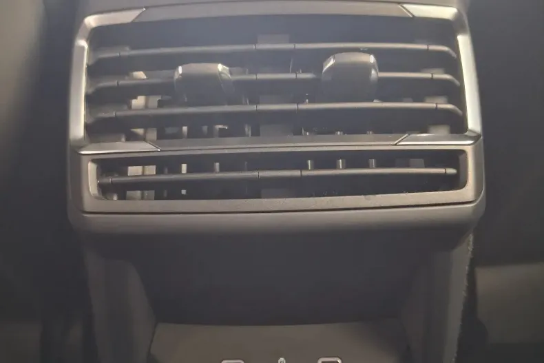 Lynk&Co 01 din 2024 cu 3.257 km - oferta LYN139881 - foto 11