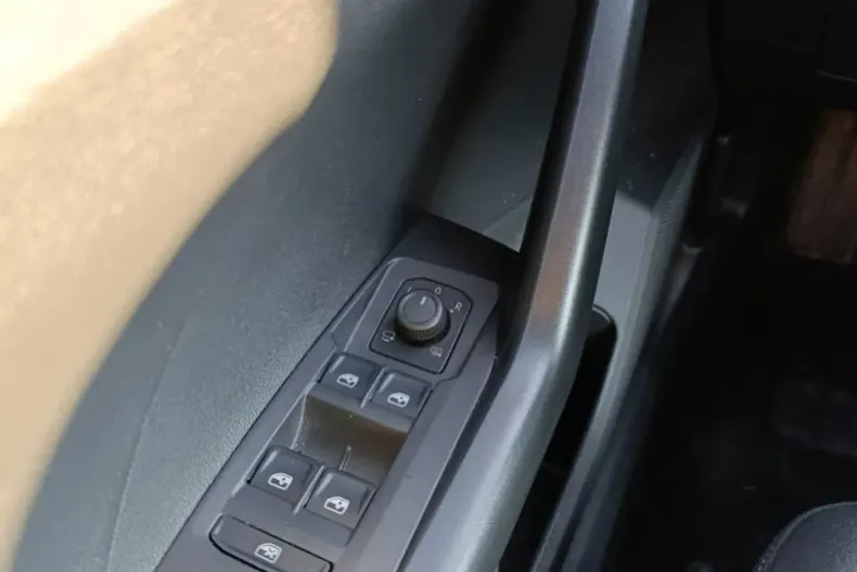 Volkswagen T-Cross din 2023 cu 92.194 km - oferta VOL139893 - foto 12