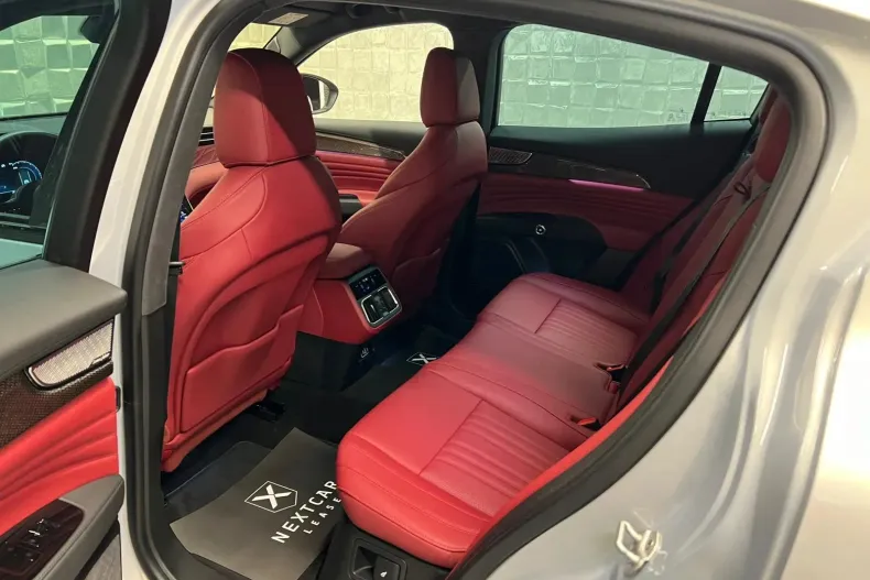 Maserati Grecale din 2023 cu 30.790 km - oferta MAS139894 - foto 11