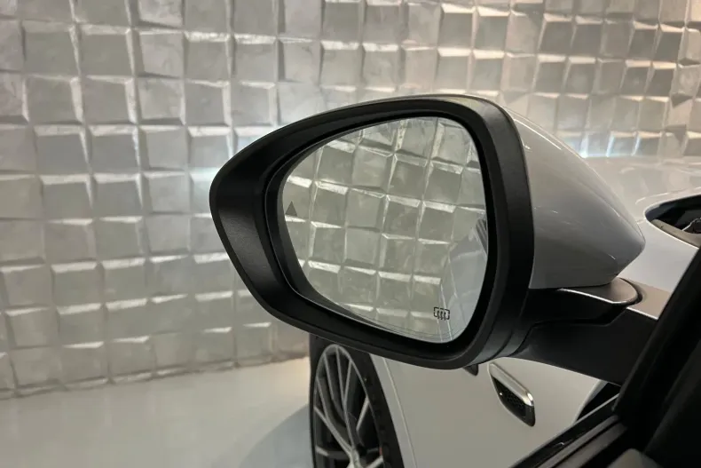 Maserati Grecale din 2023 cu 30.790 km - oferta MAS139894 - foto 31