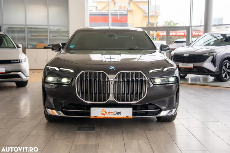 BMW Seria 7 din 2024 cu 43.300 km - oferta BMW139897 - foto 7