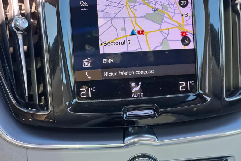 Volvo XC60 din 2020 cu 95.000 km - oferta VOL139903 - foto 11