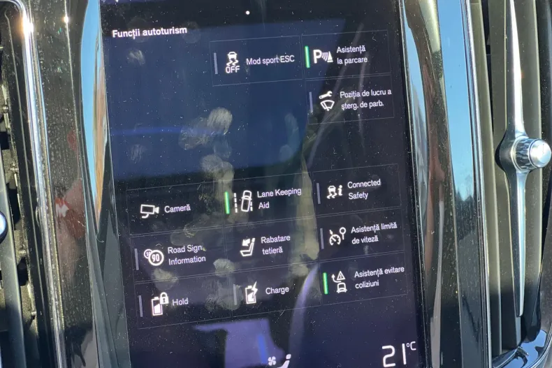 Volvo XC60 din 2020 cu 95.000 km - oferta VOL139903 - foto 25