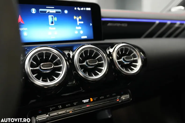 Mercedes-Benz CLA din 2023 cu 29.500 km - oferta MER139924 - foto 18