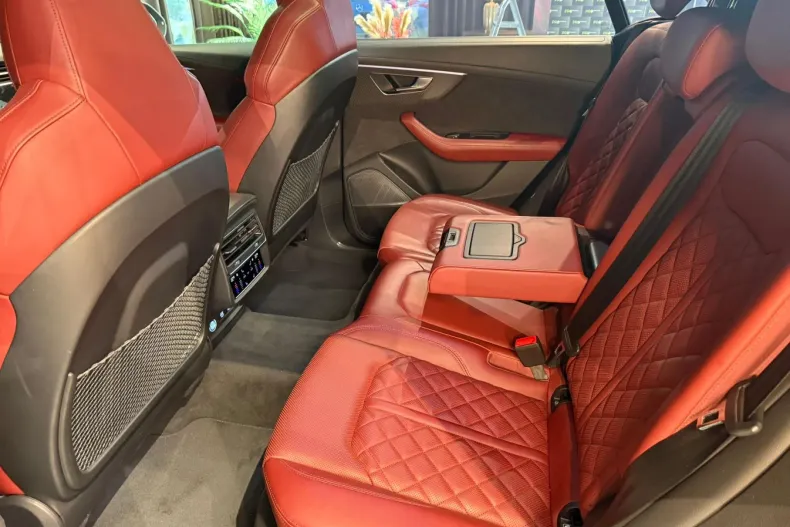 Audi SQ8 din 2019 cu 84.000 km - oferta AUD139929 - foto 23